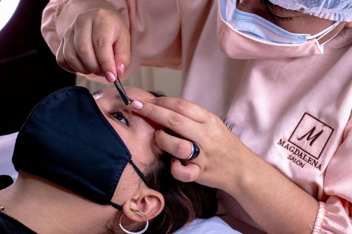 Ilustrasi lash lift