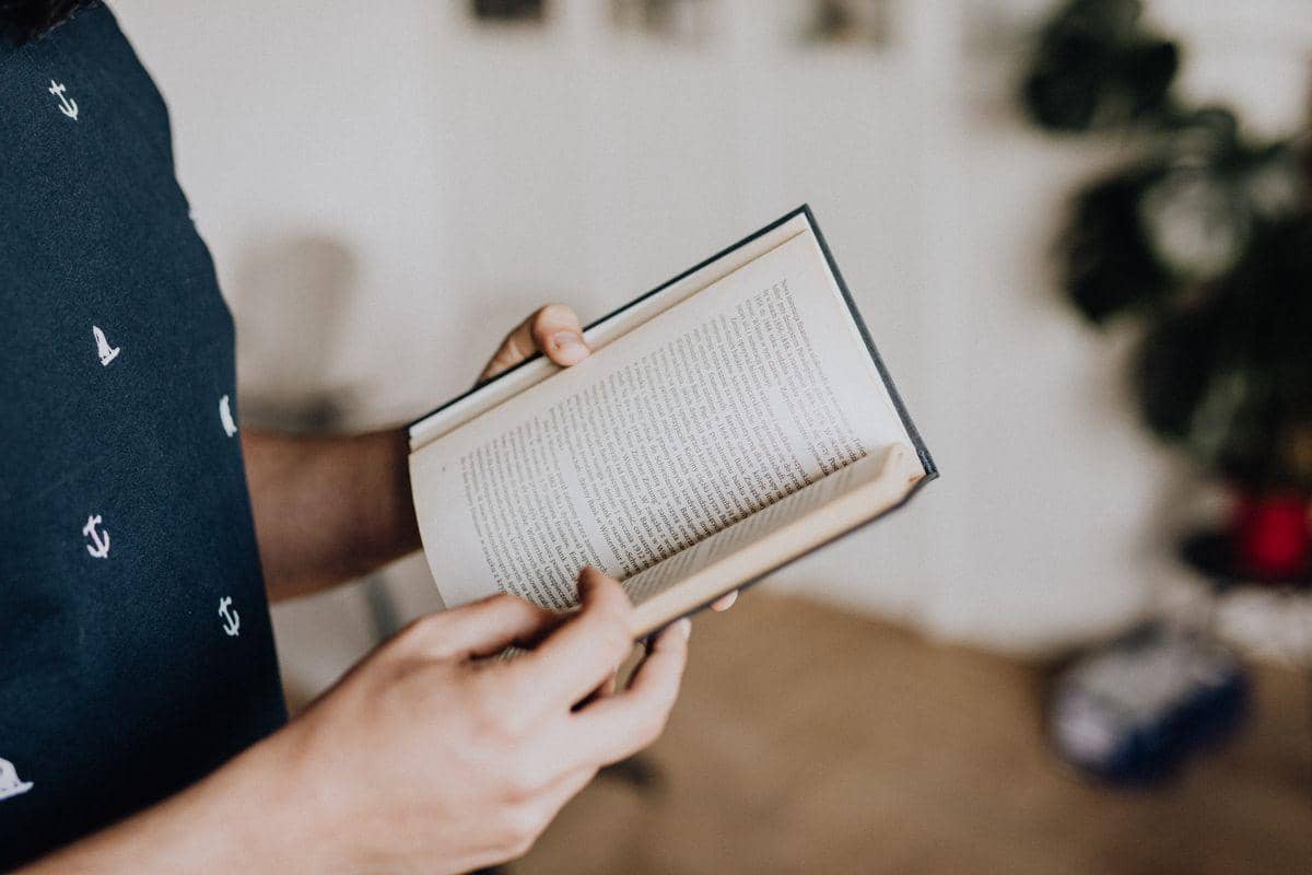 7 Tips Hunting Buku Bekas Online agar Tak Dapat Barang Zonk