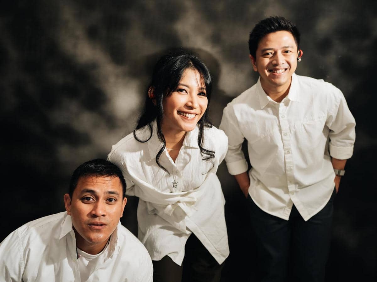 Lirik dan Makna Lagu MAIN - HIVI!, Ajakan Menikmati Kehidupan