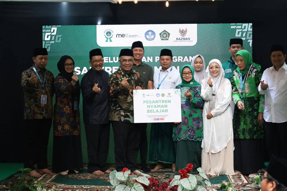 Baznas Buka Beasiswa untuk 2.500 Santri Dhuafa Berprestasi