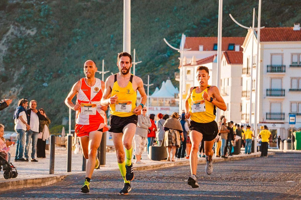 5 Perbedaan Sepatu Lari Harian dan Sepatu Race, Jangan Salah!