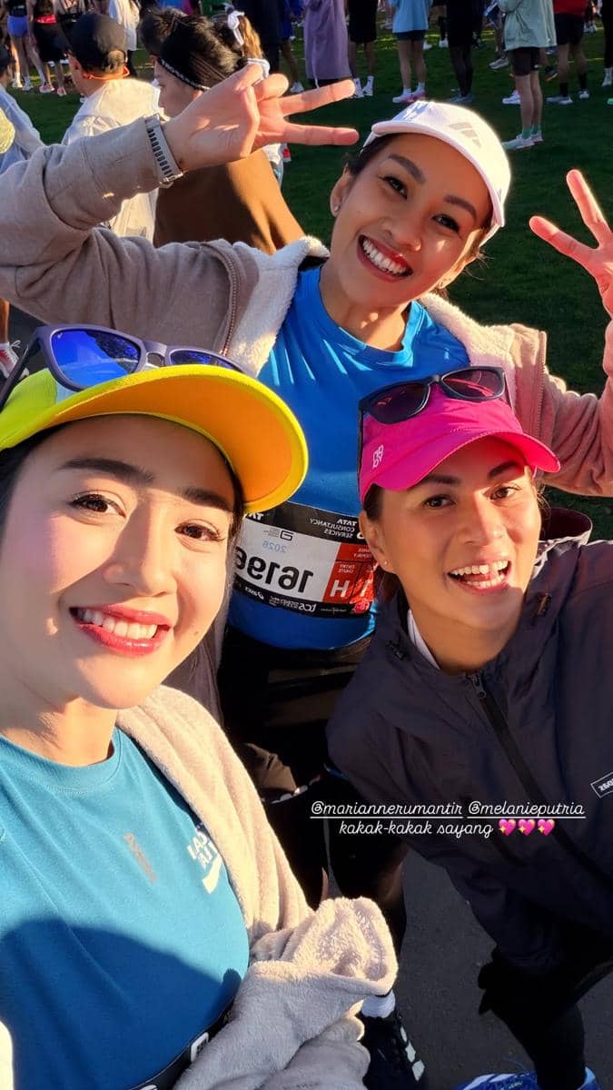 Febby Rastanty usai sukses menaklukkan Sydney Marathon 2026, seperti dibagikan melalui akun Instagram pribadinya.