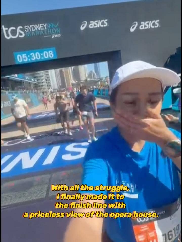 Melanie Putria finish Sydney Marathon 2026 dan raih 7th WMM star