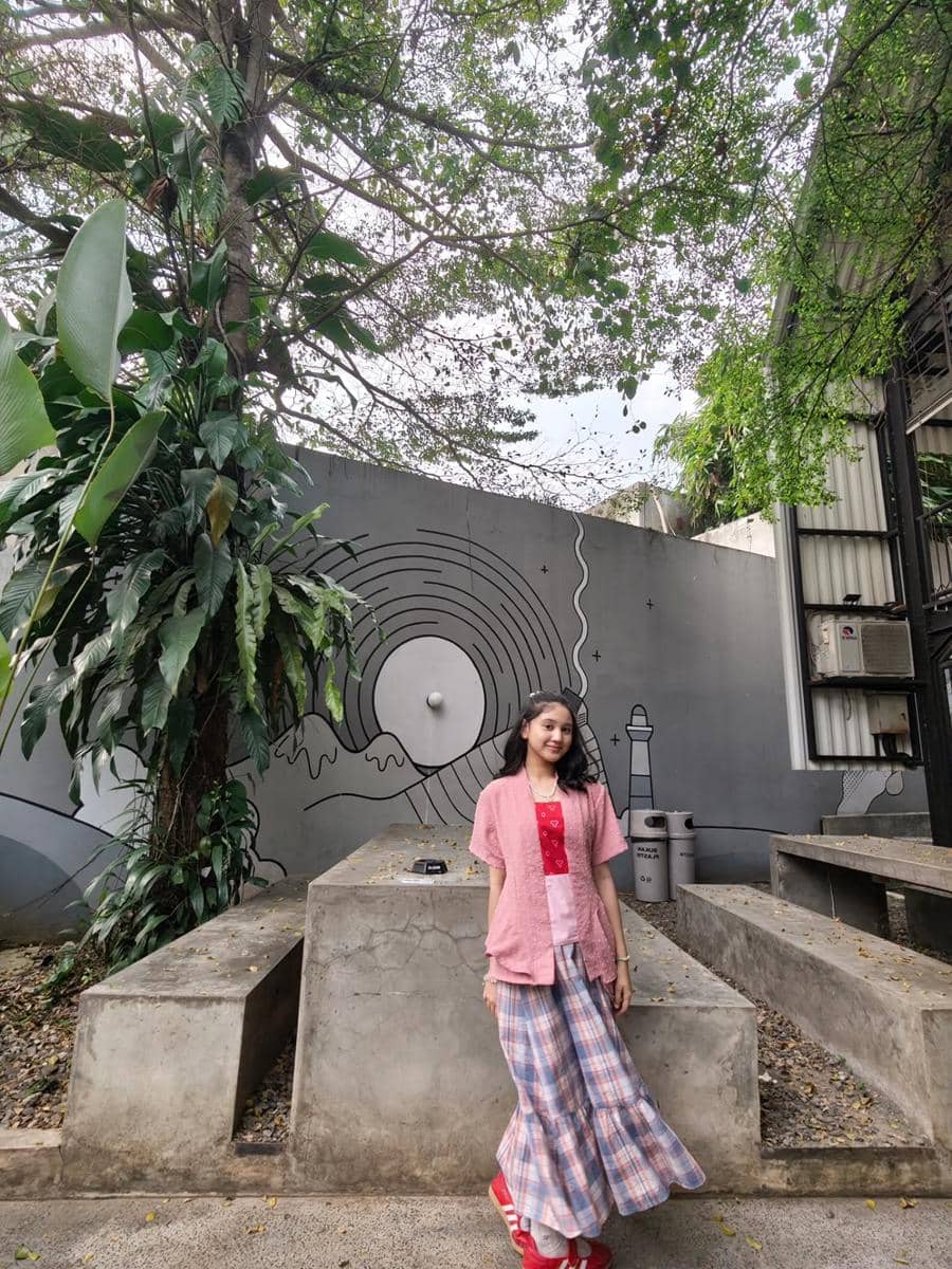 OOTD pemain film Rumah Singgah