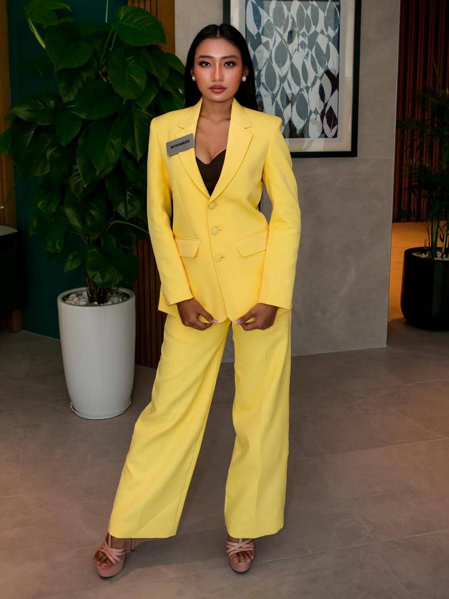 Miss Myanmar di sesi Deep Interview Miss World 2026
