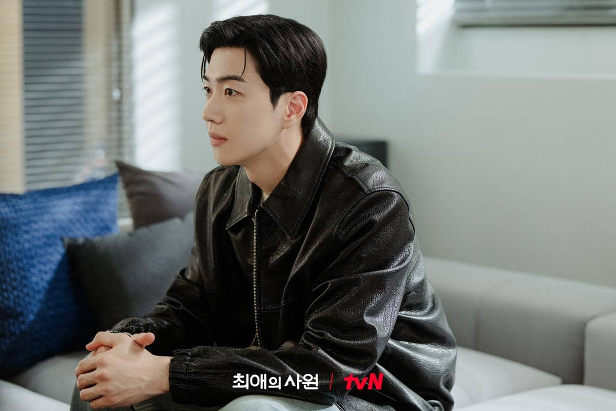 Still cut promosi drama My Bias, My Boss yang diunggah melalui akun Instagram resmi tvN Drama di media sosial.