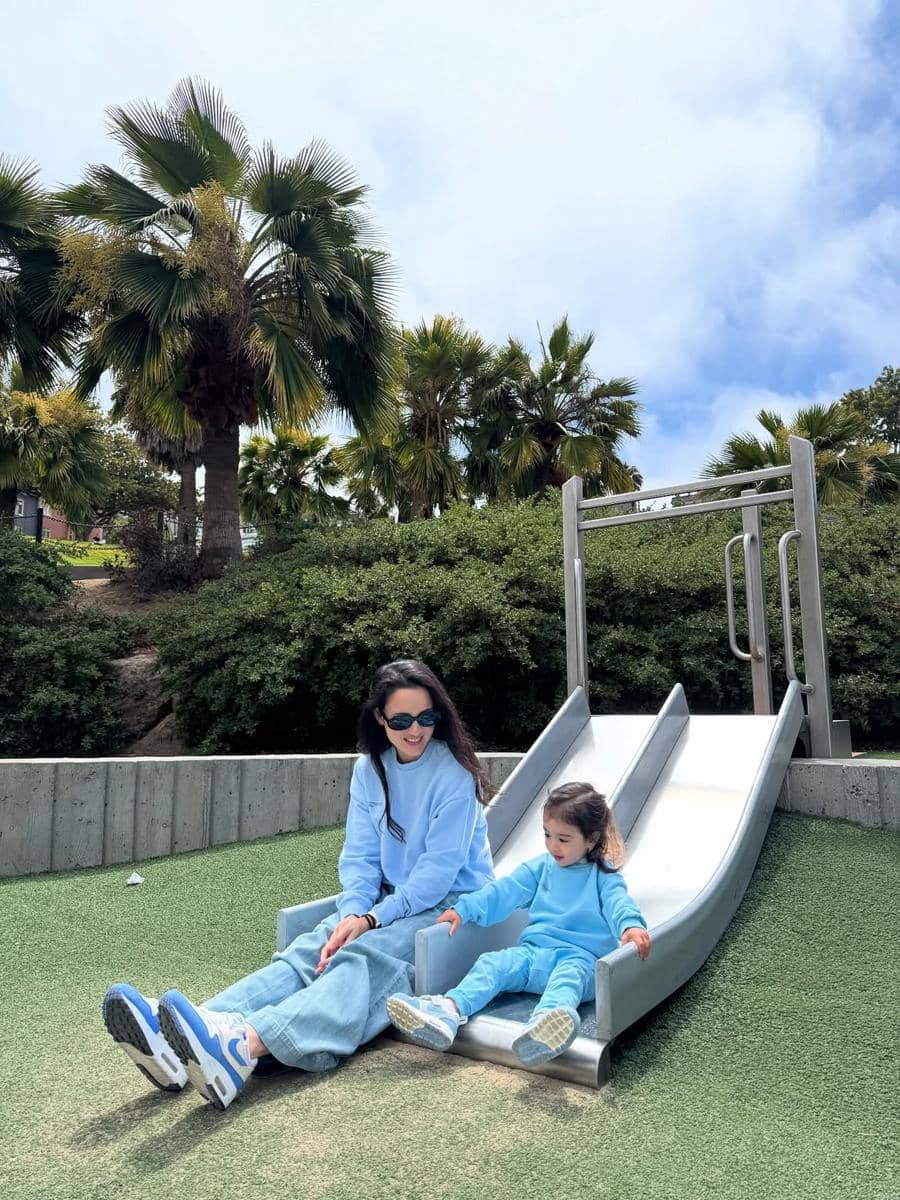 OOTD ibu-anak ala Julie Estelle dan Brielle 