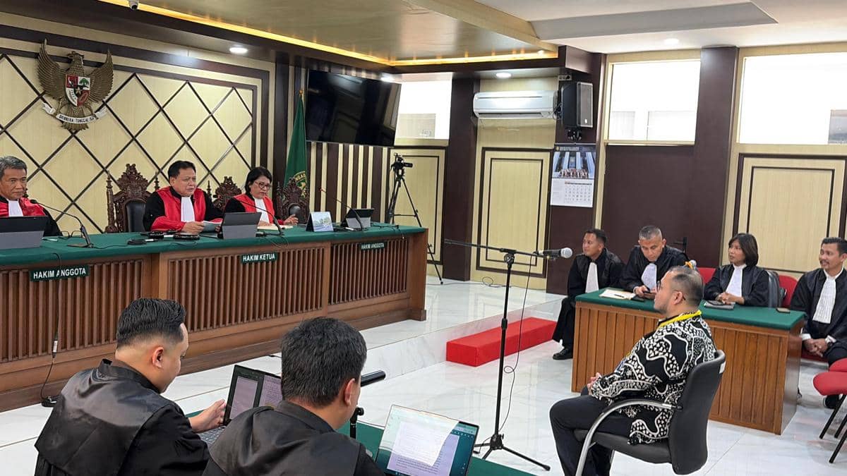 PN DKI Jakarta memperberat vonis eks Konsultan Teknologi Kemendikbudristek, Ibrahim Arief alias Ibam dalam dugaan korupsi Chromebook. (IDN T