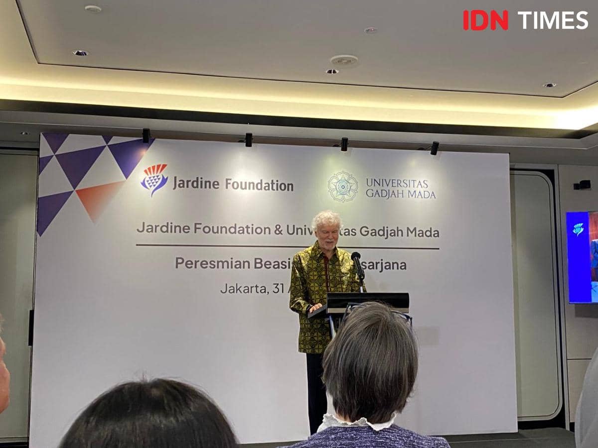 Anthony Nightingale, Direktur Matheson & Co Ltd. dan Komisaris Astra International, menyampaikan sambutan.