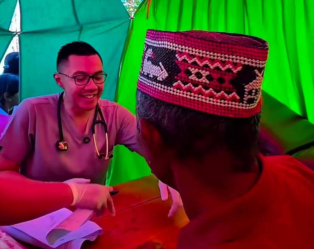 dr. Gia jadi relawan korban gempa NTT