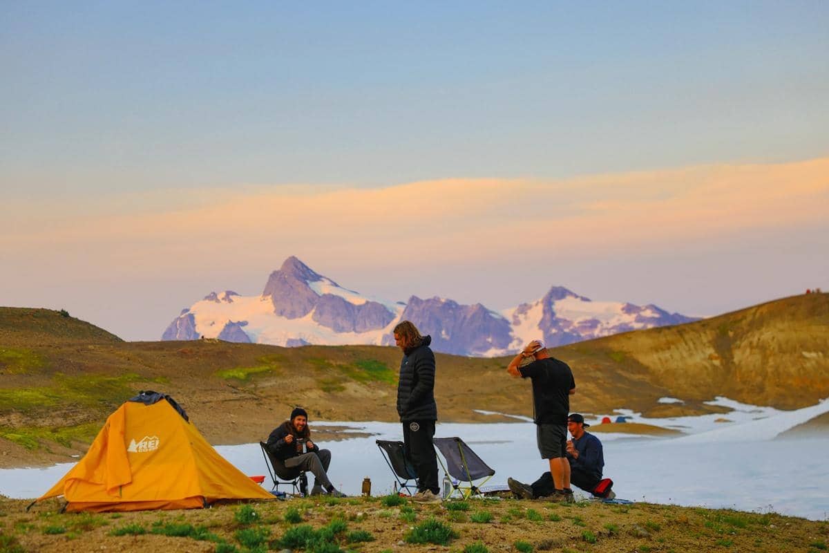 5 Alasan Dataran Rendah Gak Selalu Jadi Pilihan Aman untuk Camping