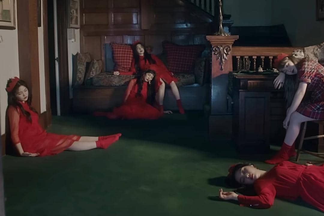 Pek-A-Boo - Red Velvet 