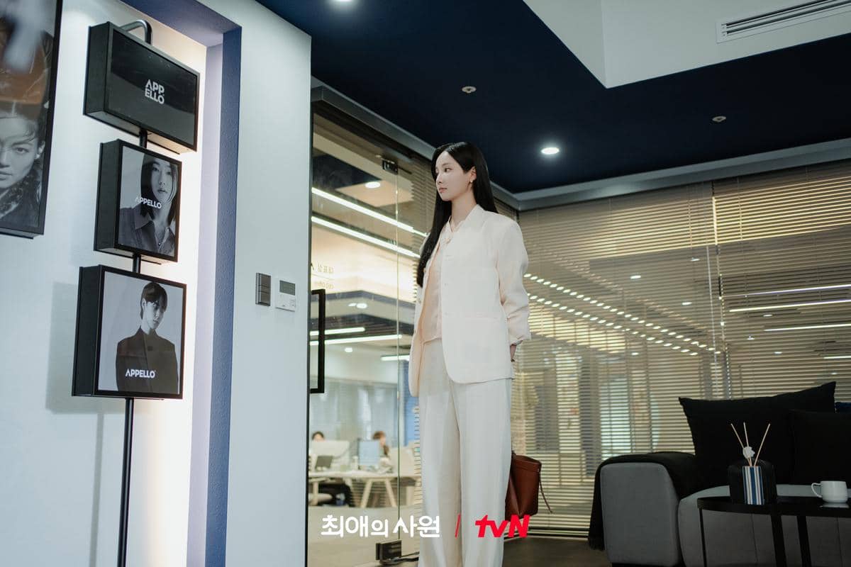 Yeonwoo di My Bias, My Boss