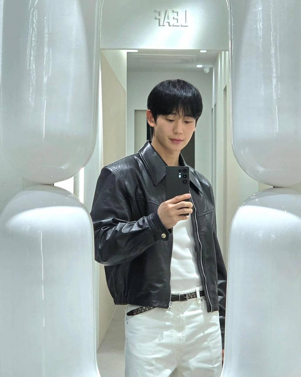 Potret Jung Hae In 
