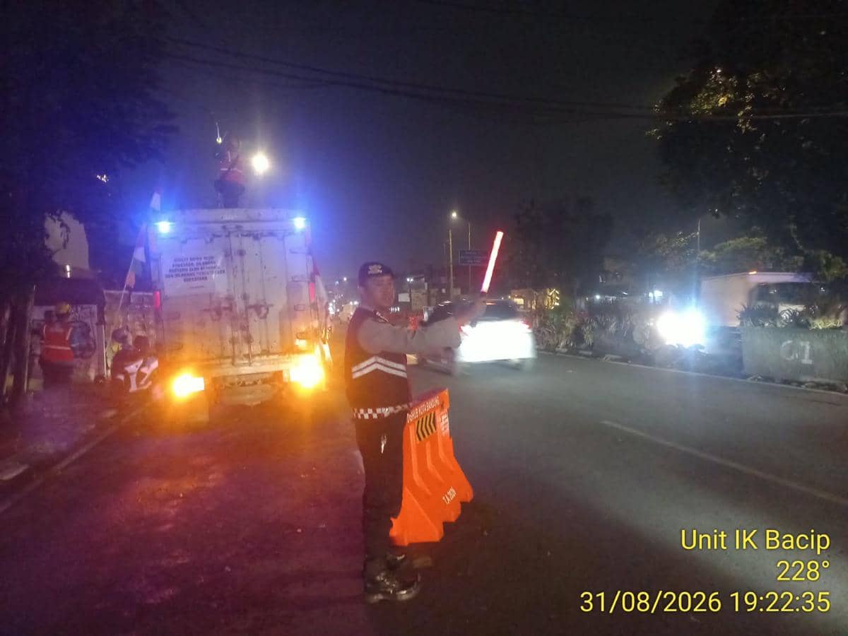 Pengendara Motor Tersengat Listrik di Kopo, Pemkot Siapkan Mitigasi