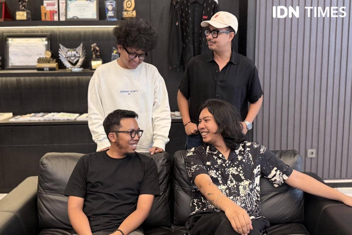 Band musik Good Morning Everyone (GME) pada Rabu, 19 Agustus 2026, dalam dokumentasi oleh IDN Times.