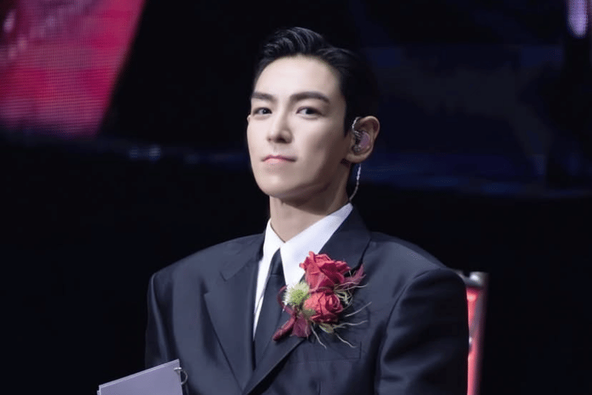 [QUIZ] Cek Keberuntunganmu, Apakah Kamu Bakal Disenyumin T.O.P Saat Fanmeet?
