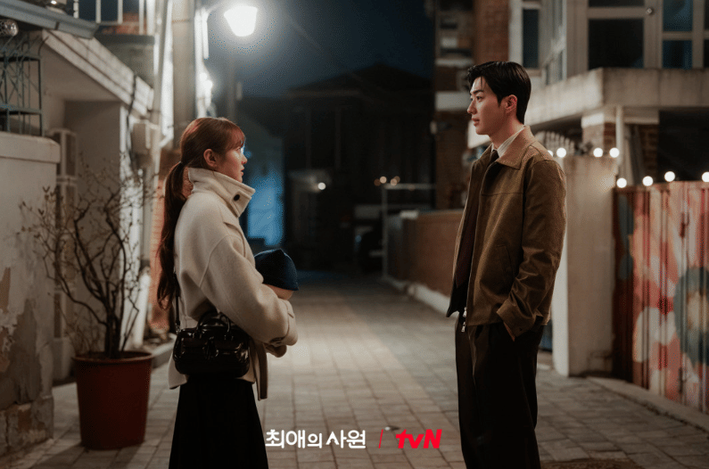 Kim Hye Jun dan Kang Hoon di drama My Bias, My Boss