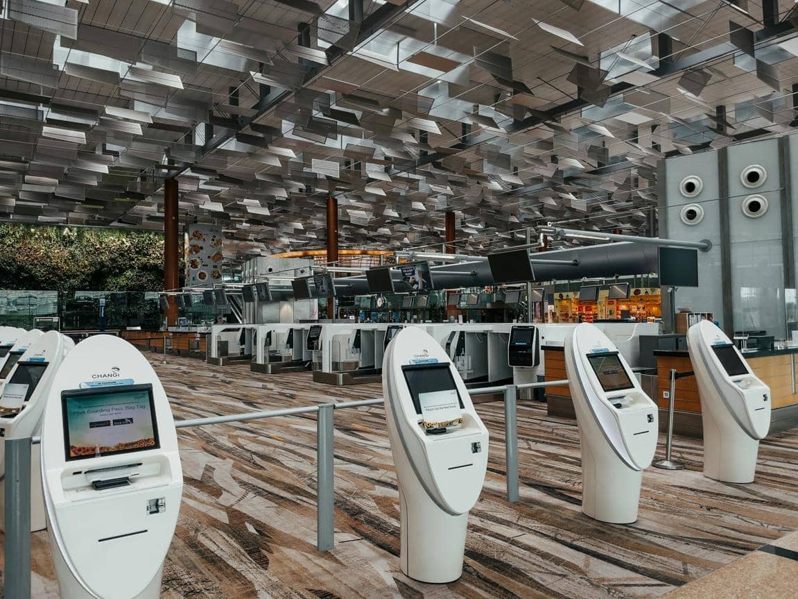ilustrasi suasana di Singapore Changi Airport