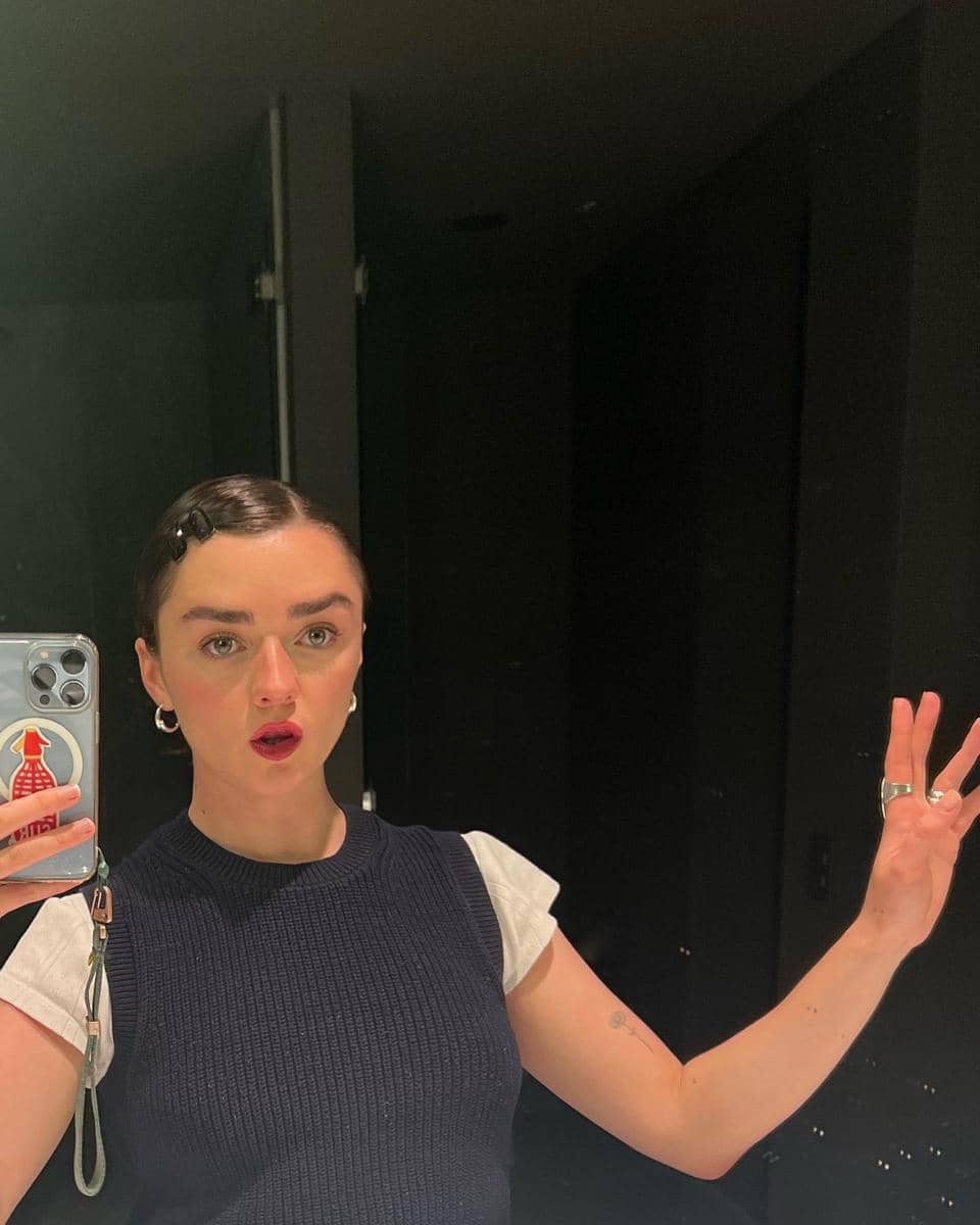Inspirasi makeup ala Maisie Williams