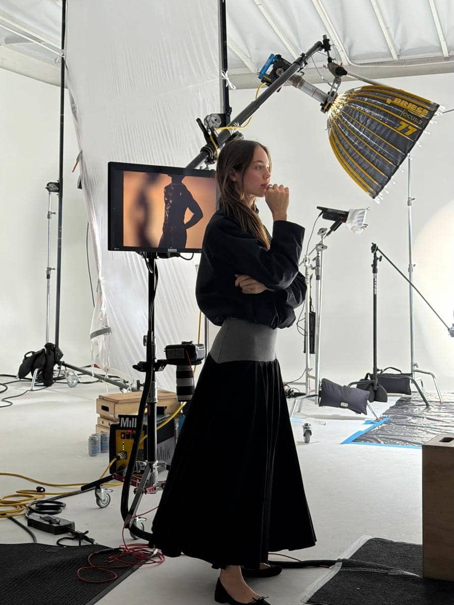 Inspirasi OOTD ala Claudia Sulewski 