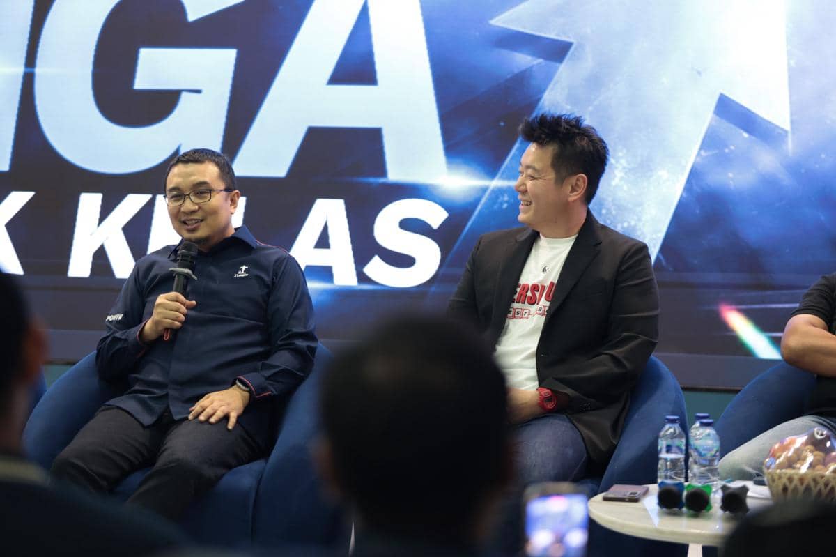 Sejumlah peserta mengikuti diskusi Water Break PSSI Pers bertema Membawa Liga Naik Kelas dalam sebuah forum.