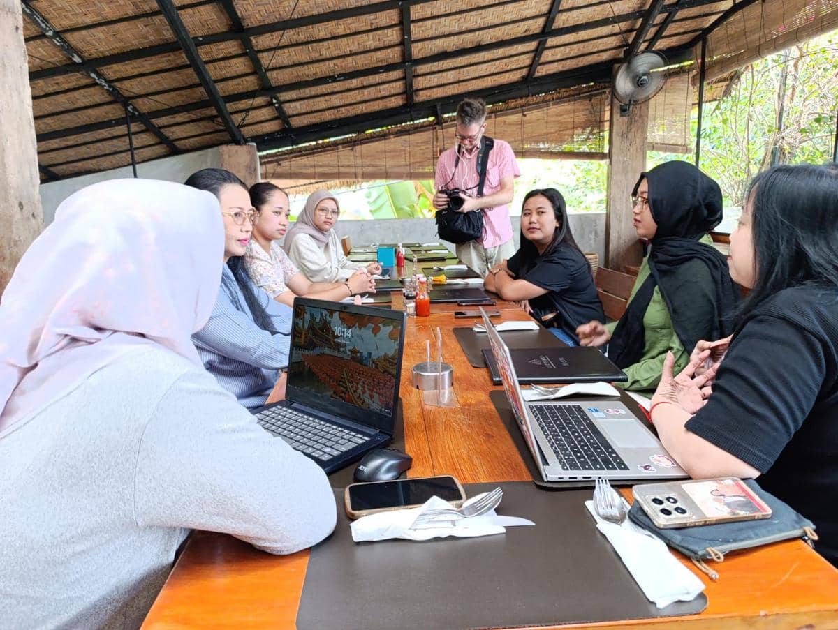 sinden, riset, fisip undip