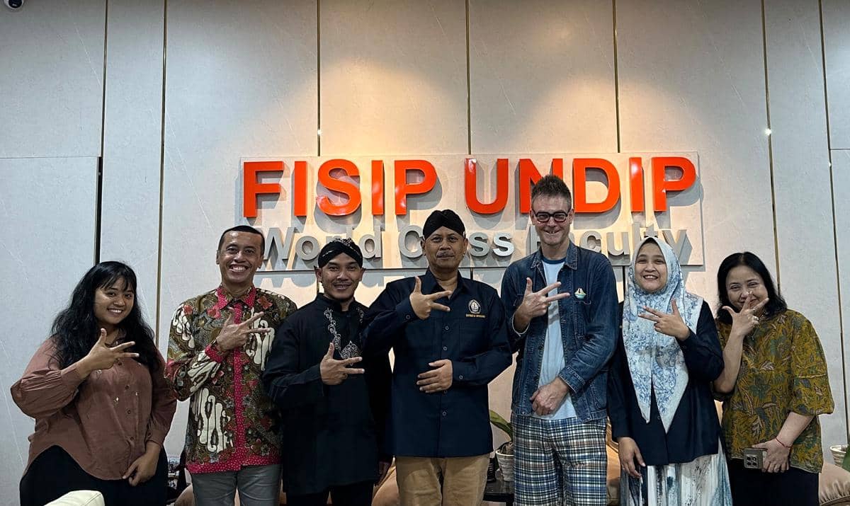 sinden, riset, fisip undip