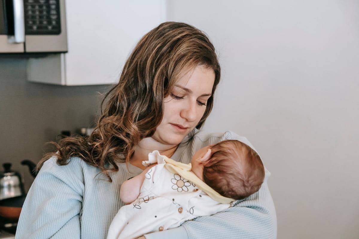 6 Hal yang Sering Bikin New Mom Panik, Padahal Normal pada Bayi