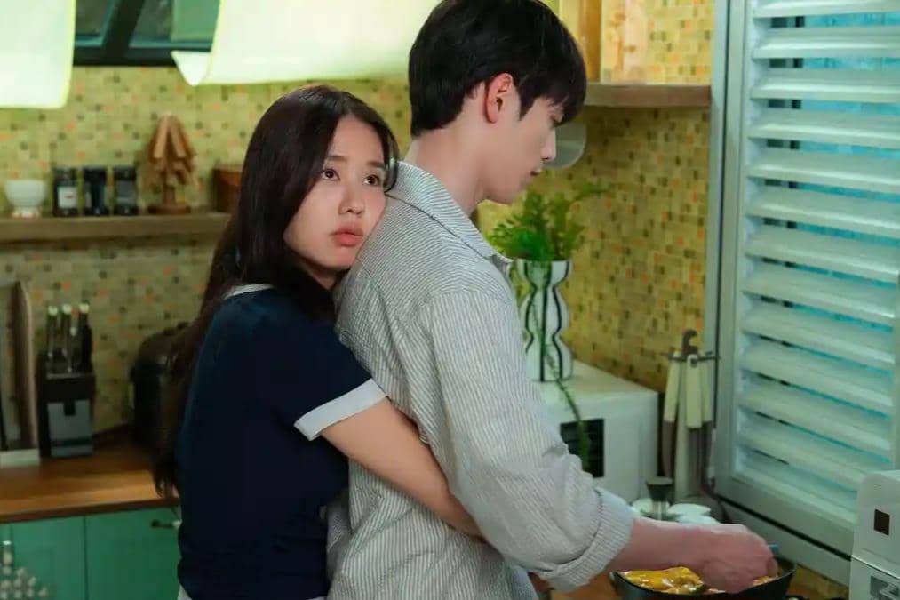 adegan dalam serial A Love Other Than Yours