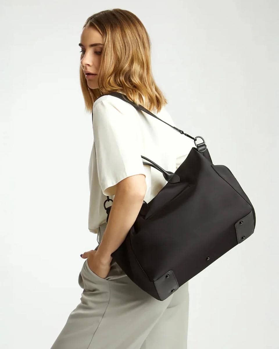 AllBlack3_c3709678-9fcd-4481-834c-a92db8fb71bc.jpg