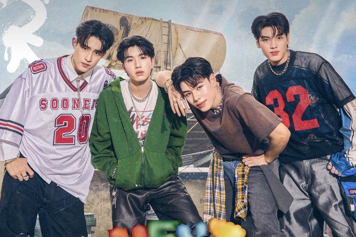 poster "Next To You"