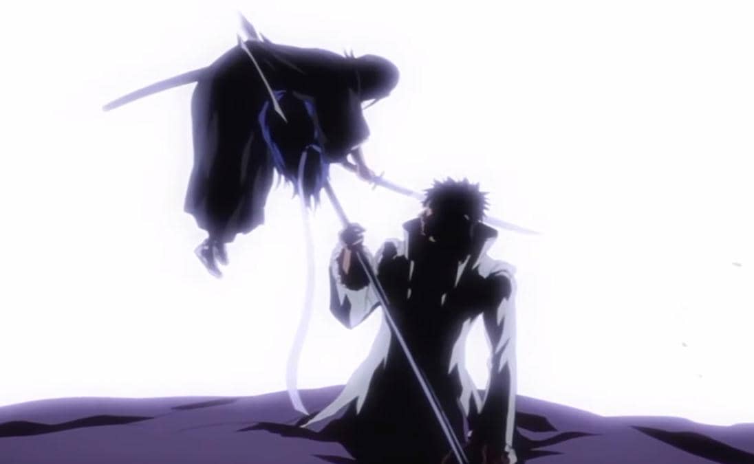 Rukia Kuchiki terkena tusukan trisula Aaroniero dalam adegan dramatis anime Bleach produksi Studio Pierrot.