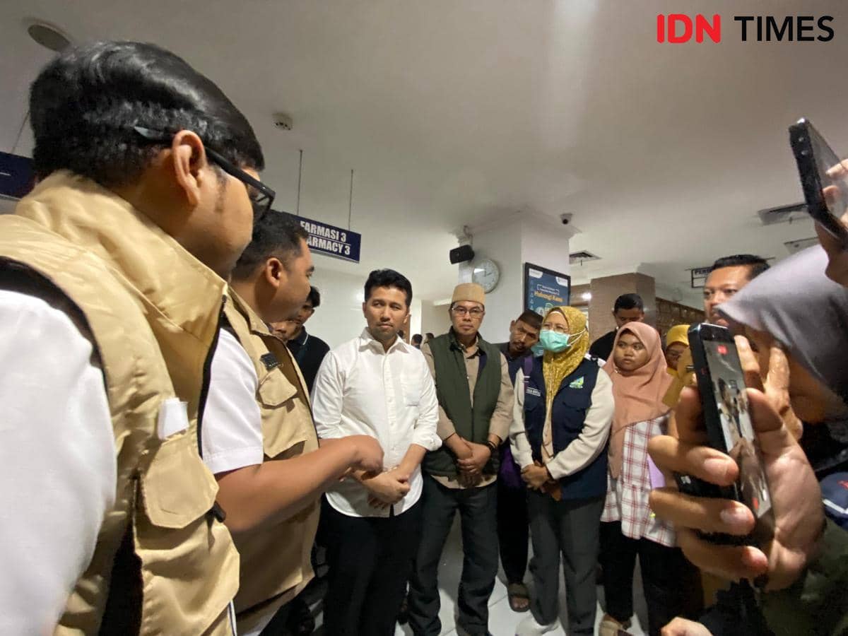 Kunjungi Korban Keracunan MBG Sidoarjo, Emil: Pasien Berangsur Membaik