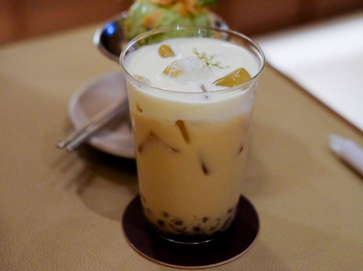 Resep Hojicha Milk Tea Rumahan, Minuman Segar ala Cafe