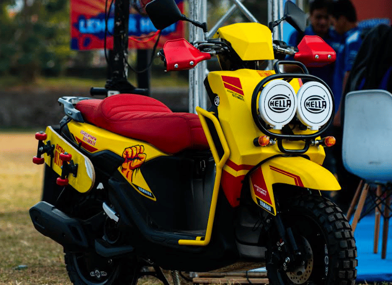 Ribuan Warga Ramaikan Karnaval Gear Ultima Yamaha di Purwokerto