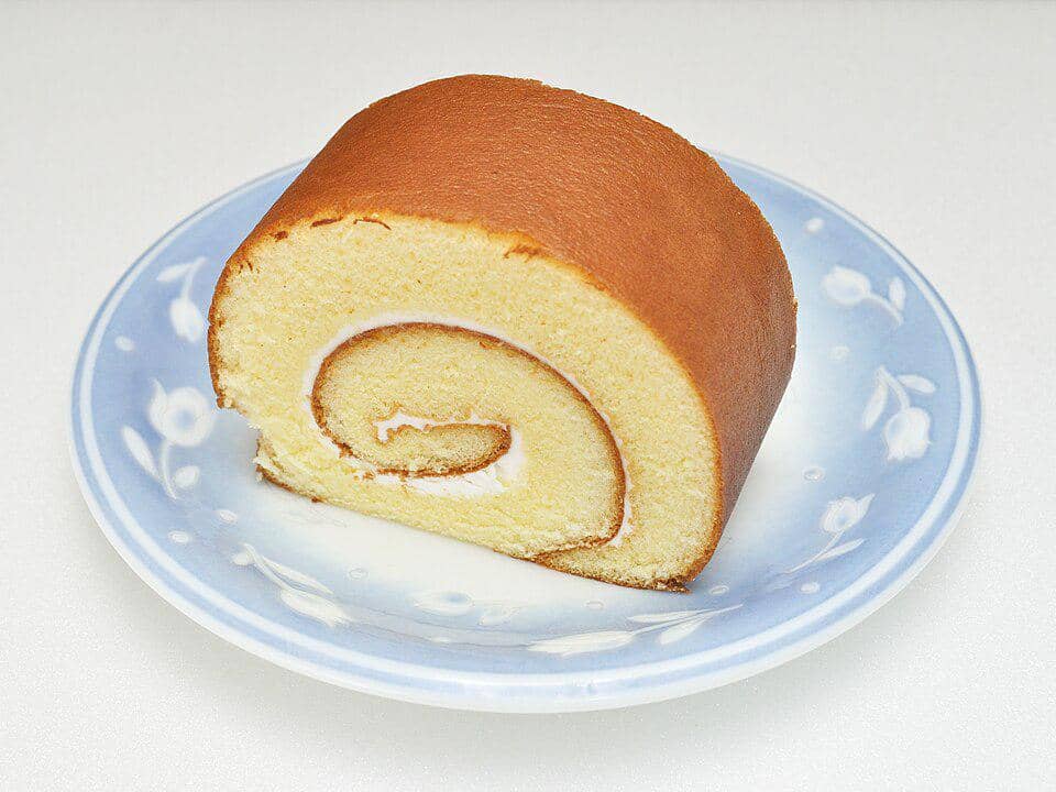 Resep Hojicha Roll Cake yang Creamy, Manisnya Pas di Lidah!