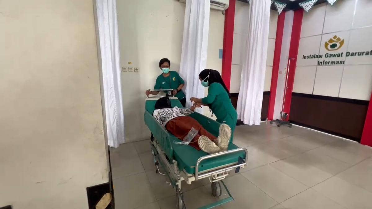 Puluhan Siswa SMAN 3 Nganjuk Diduga Keracunan MBG