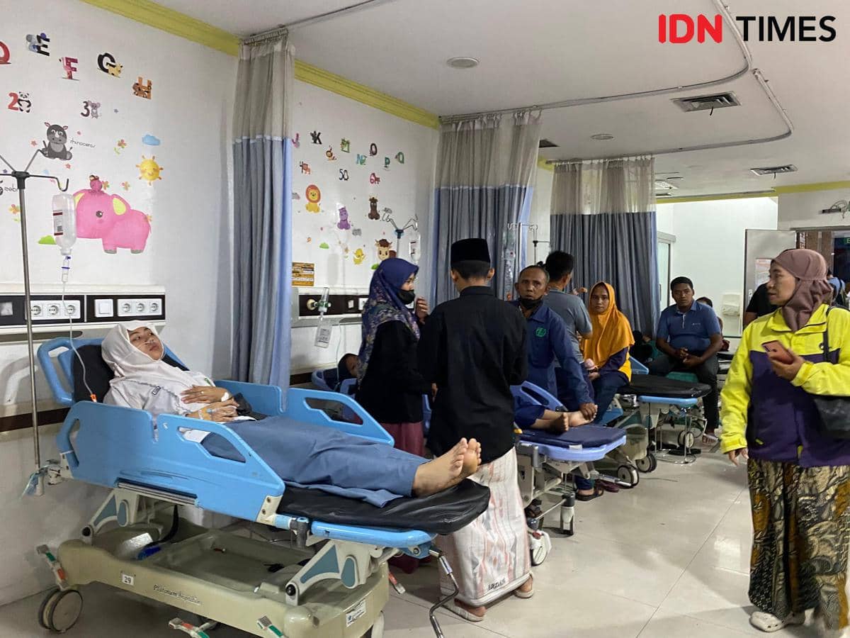 Dua Jam Usai Santap MBG, 532 Santri Bertumbangan di Kelas