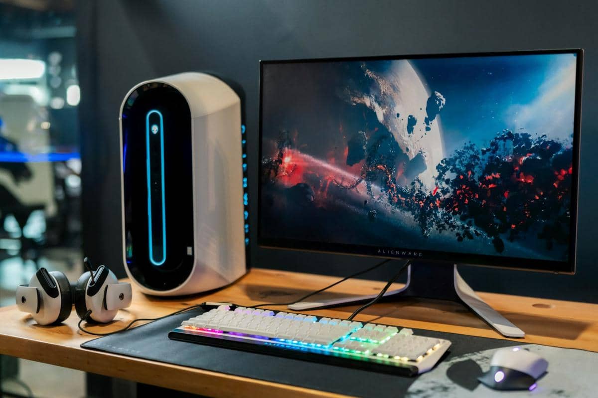 Gaming Monitor vs. TV, Mana Lebih Cocok buat Main GTA 6?