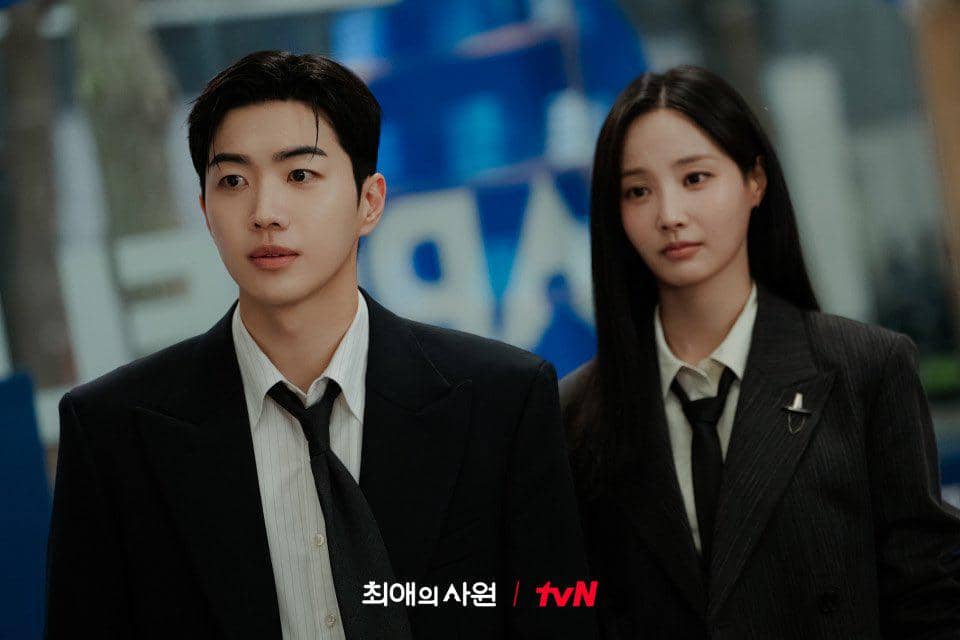 Kang Hoon dan Yeonwoo di My Bias, My Boss