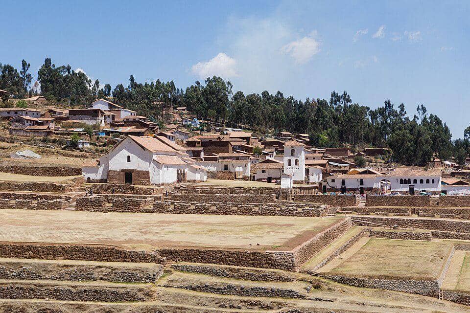 Desa Chinchero di Peru