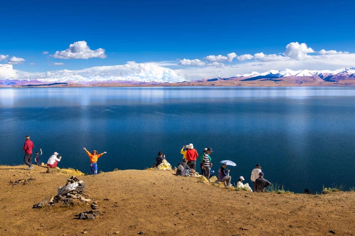 ilustrasi Danau Namtso, Tibet