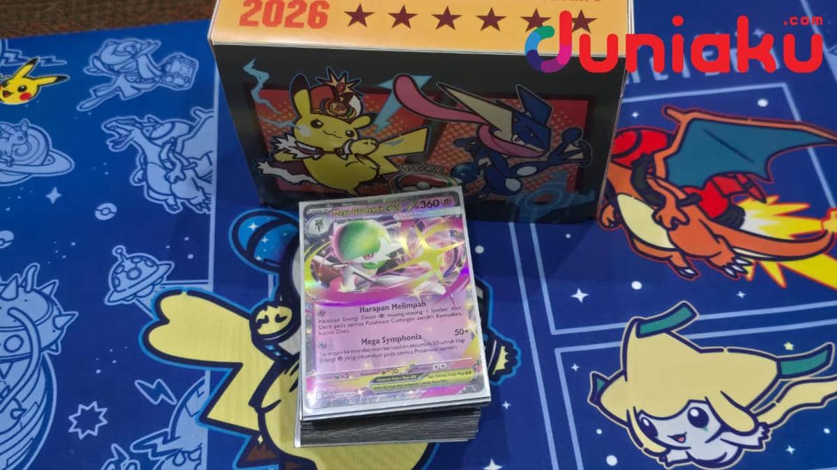 Susunan kartu Pokémon Trading Card Game untuk deck taktik Mega Gardevoir ex di atas permukaan berwarna gelap.