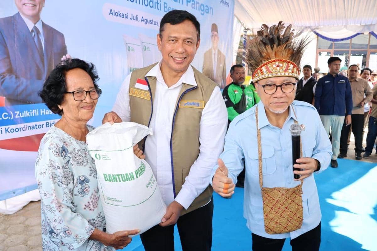 BULOG Salurkan Bantuan Pangan hingga Papua dan Maluku