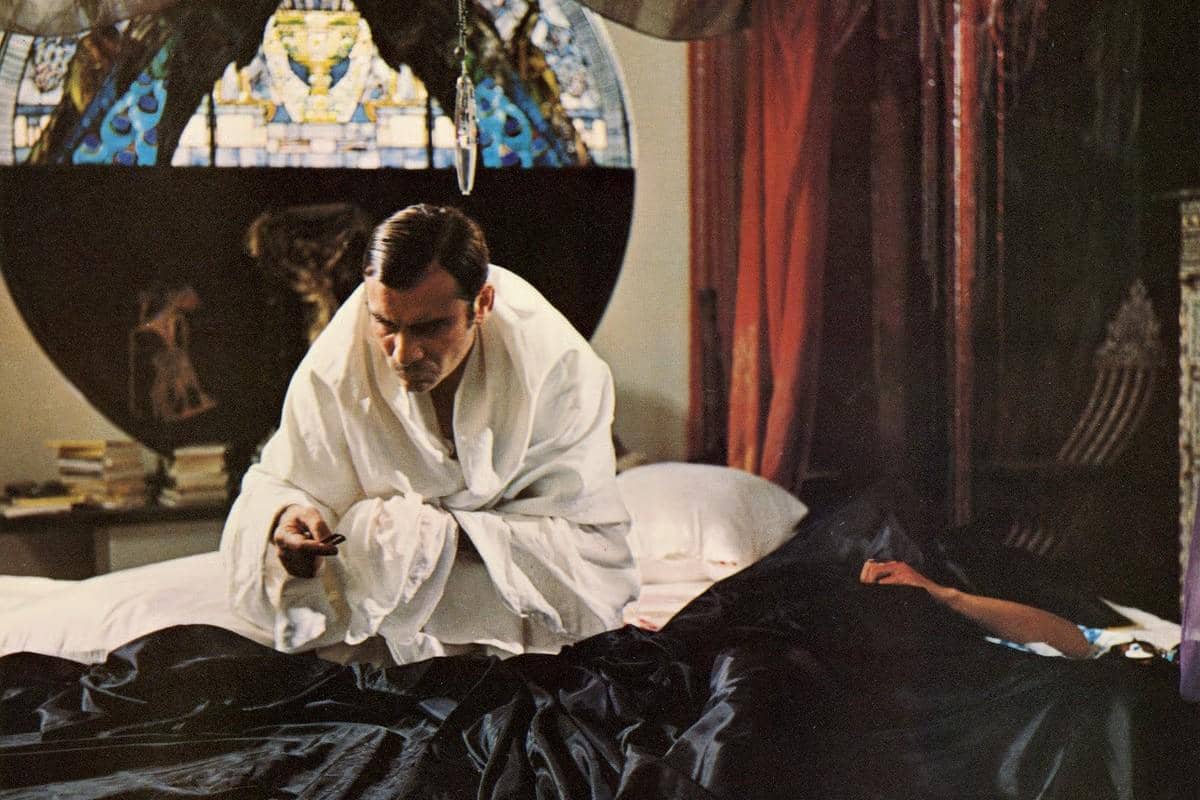 Investigation of a Citizen Above Suspicion