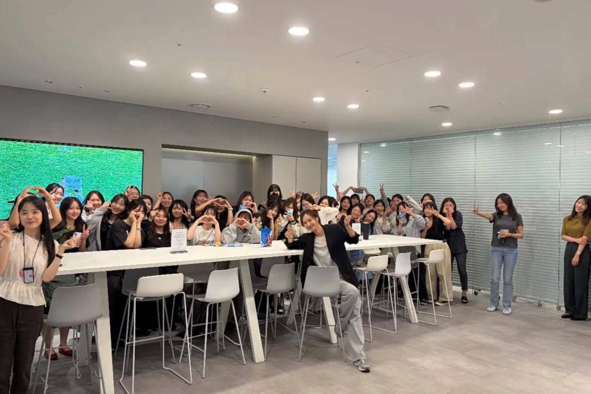 Unggahan Instagram Yuri SNSD pada hari terakhirnya di SM Entertainment, dibagikan melalui akun yulyulk.
