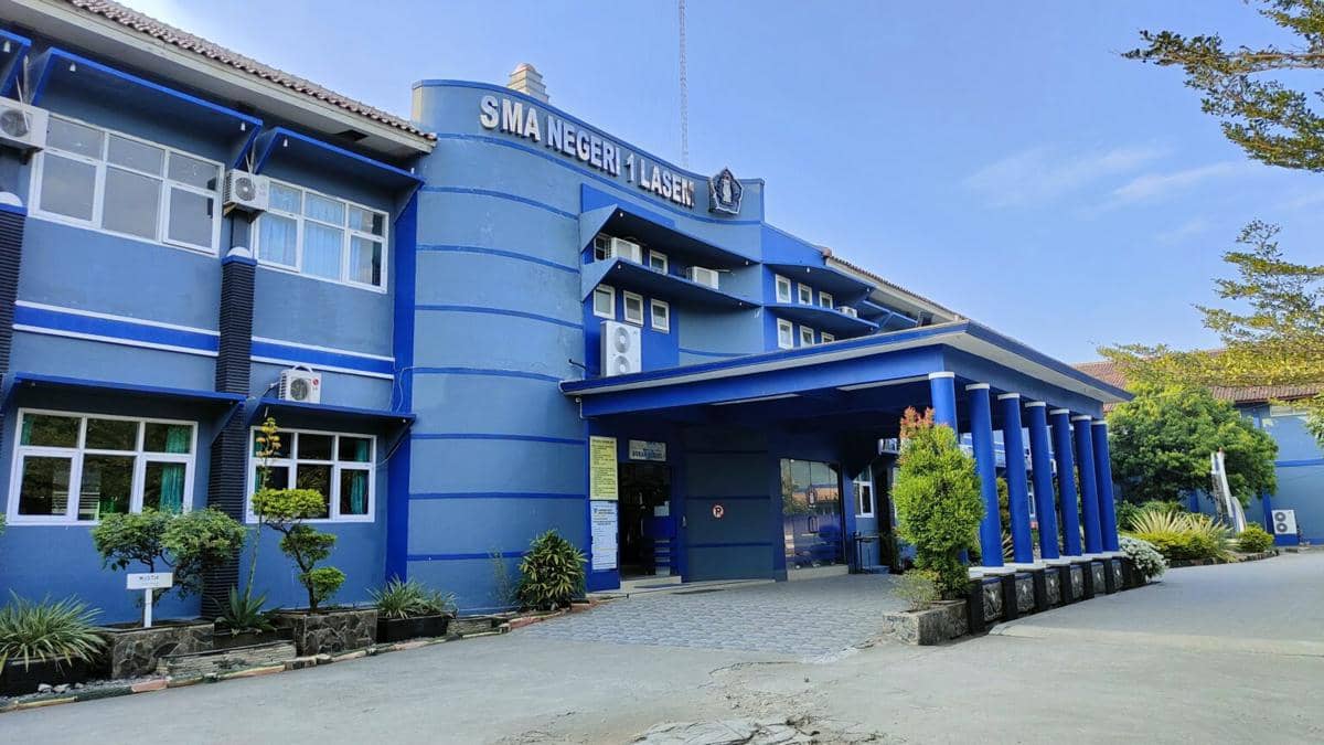 750 Siswa SMAN 1 Lasem Keracunan MBG, Gus Yasin: SOP Dilewati, Ditutup!