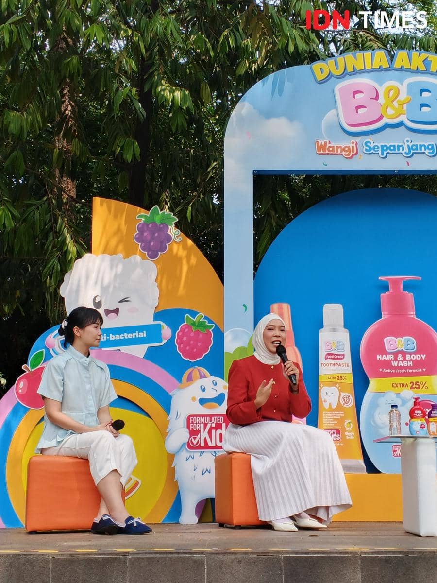 Launching product bertajuk "Dunia Aktif B&B, Wangi Sepanjang Hari" yang diselenggarakan di Tebet Eco Park, Jakarta Selatan