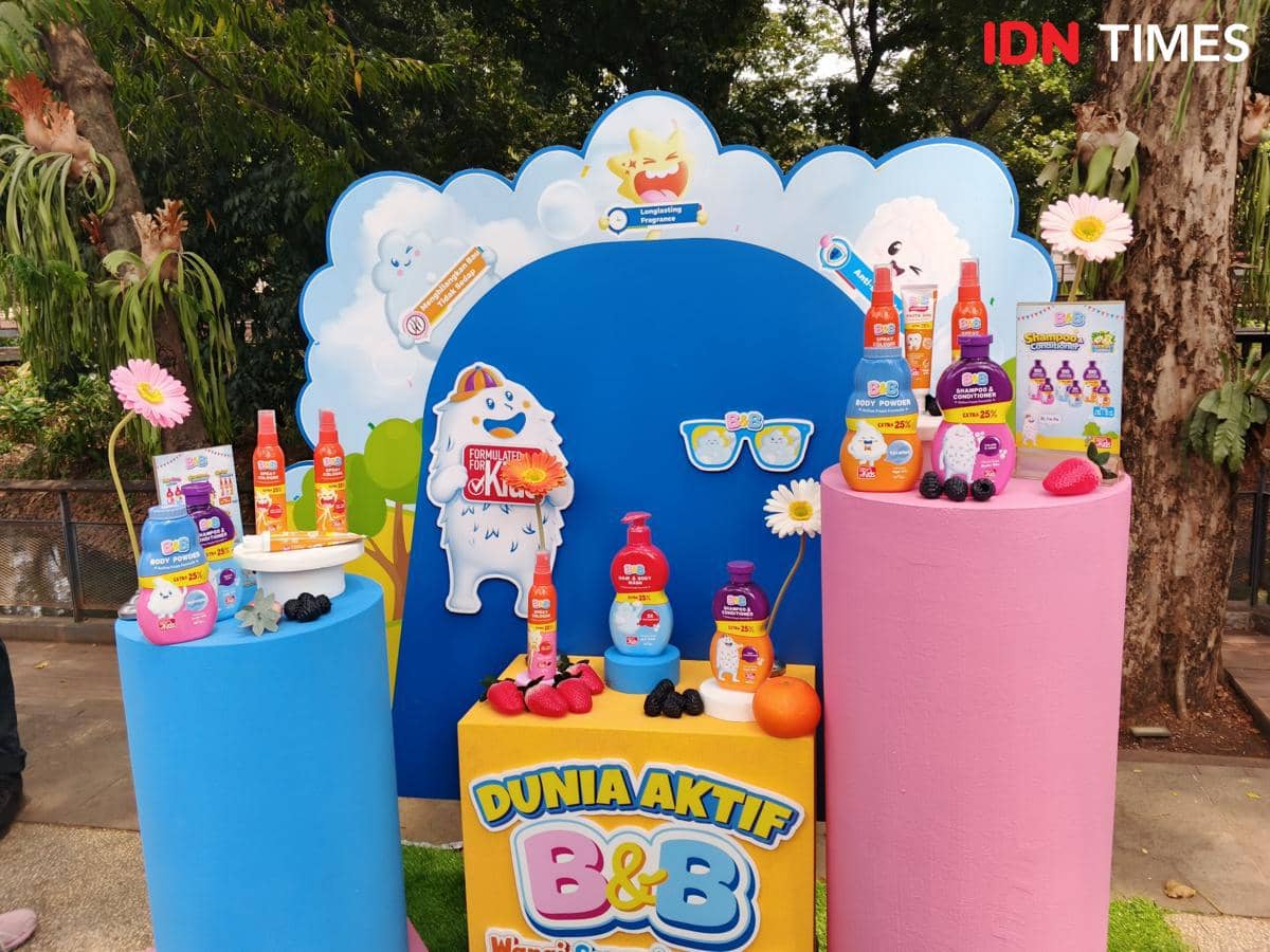 Launching product bertajuk "Dunia Aktif B&B, Wangi Sepanjang Hari" yang diselenggarakan di Tebet Eco Park, Jakarta Selatan